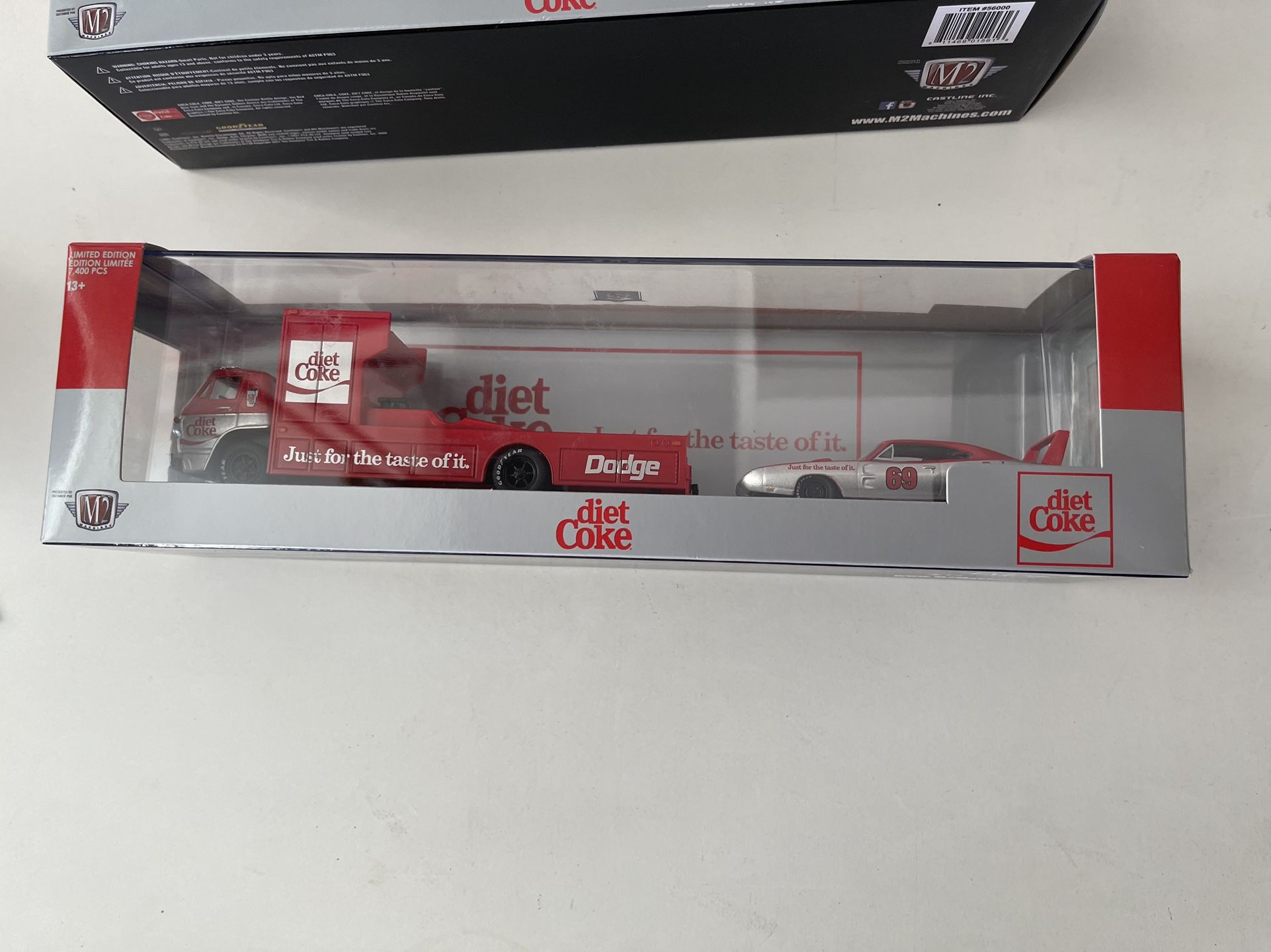 1:64 M2 Machines Coca Cola Tw12 1966 Dodge L600 & 1969 Dodge Daytona Hemi