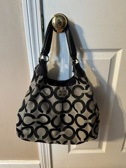 Signature Coach Shoulder Bag