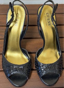 Guess by Marciano