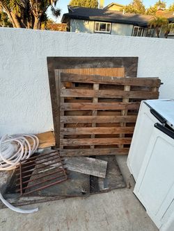 Free wood/pallet