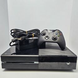 Microsoft Xbox One Console Bundle 500GB Complete