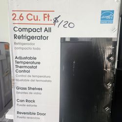 2.4cuft Mini Refrigerator With Freezer