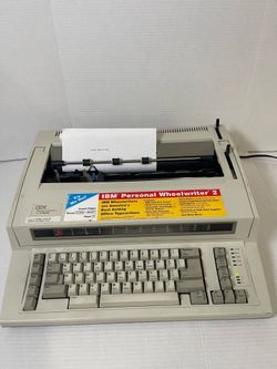 IBM Personal Wheelwriter 2 by Lexmark Electronic Typewriter 6781-023 Works