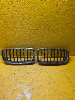 12-18 BMW F30 320i 328i 330i 335i 340i Xi Bumper front Grills Grill Grille OEM