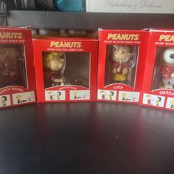 PEANUTS CHRISTMAS BOBBLEHEADS