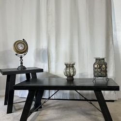 Ashley Furniture Set If Coffee Table & End Table (2)