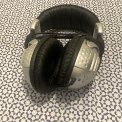 Noise Canceling Studio Headphones