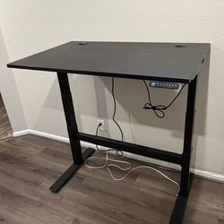 Uplift Power Standing Desk. 48x30
