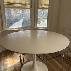 Table And Chairs 