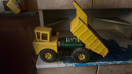 Tonka dump truck