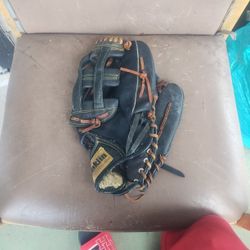 Franklin Baseball Glove 