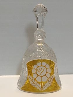 Antique AMERICAN BRILLIANT Cut Glass Crystal 7" Dinner Bell Yellow Flower Design. In Excellent Condition! No chips, breaks or cracks.
