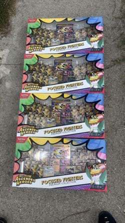 Ascended heroes Focused Fighters premium Collection (Sam’s Club)