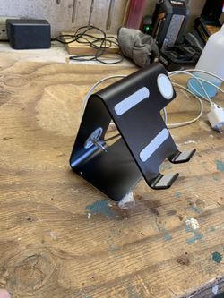 ZVE CELL PHONE CHARGING STATION