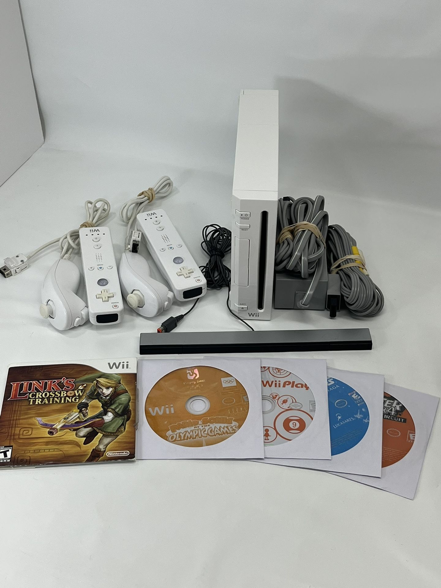 Nintendo Wii Console Bundle With Games RVL-001
