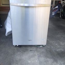 Whirlpool Dishwasher 