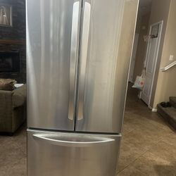 LG Refrigerator & Freezer