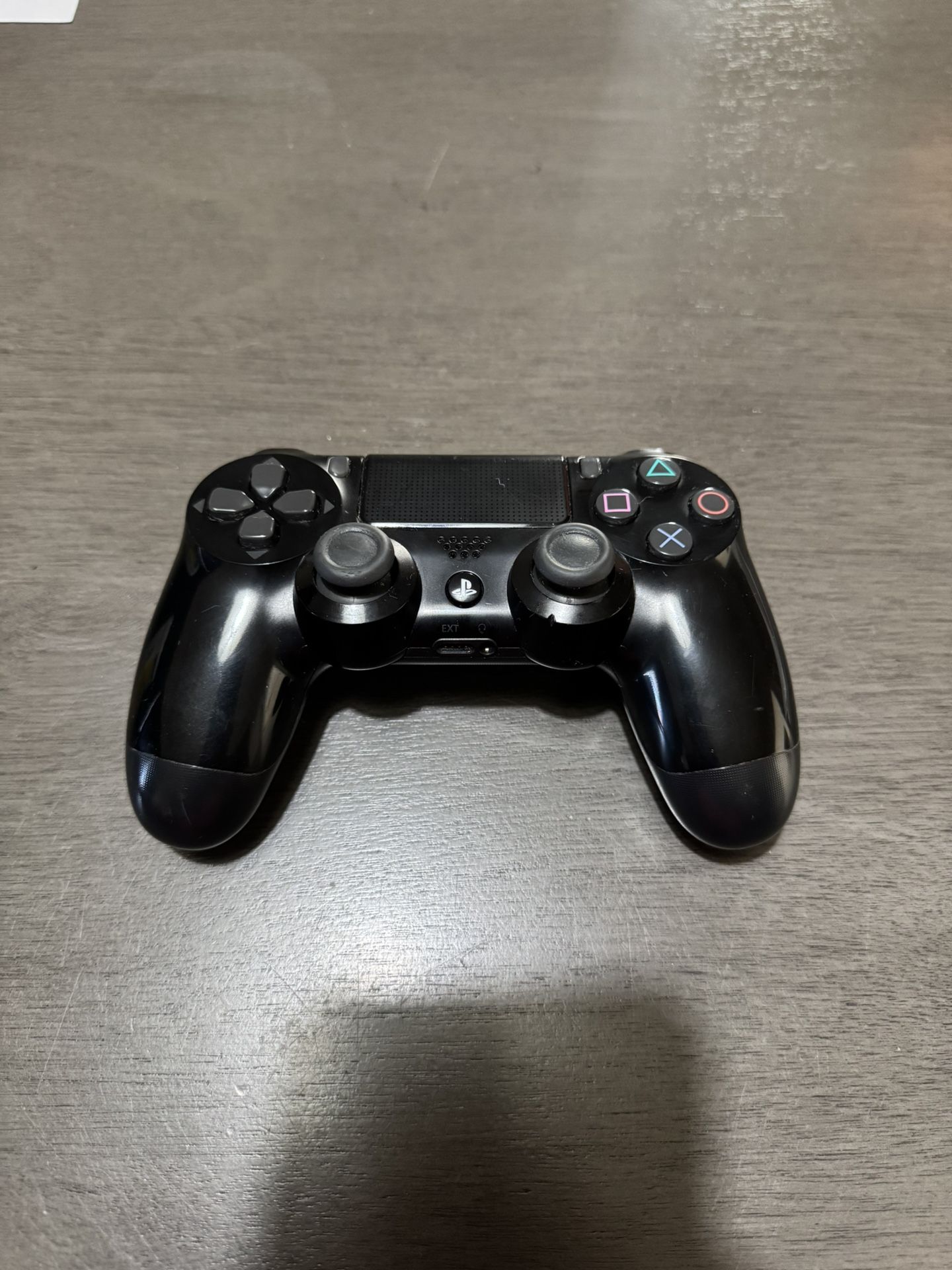 PS4 Controller