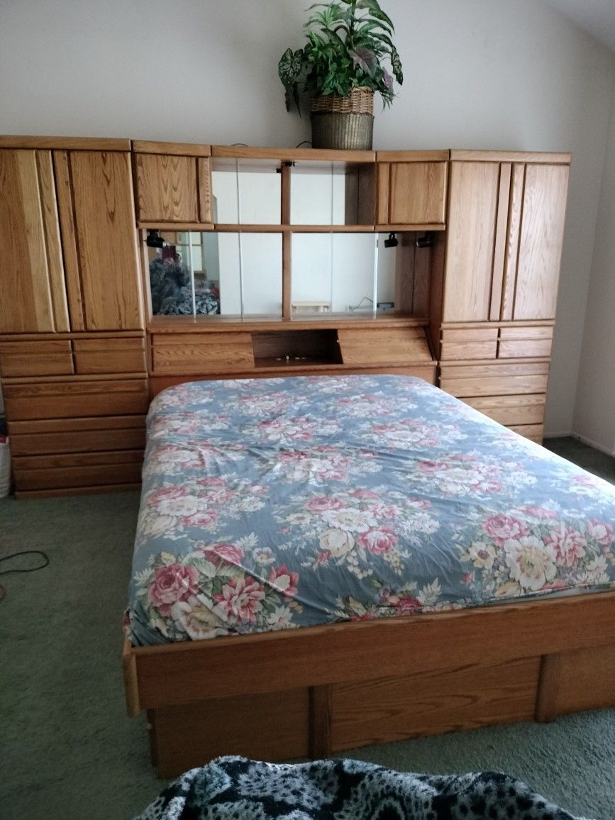 Bedroom Vall unite Queen Size 