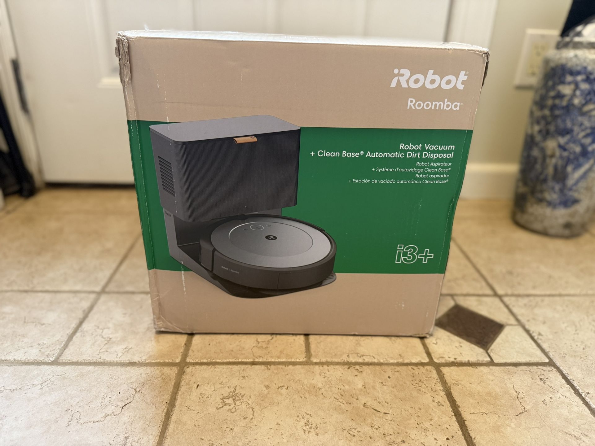 Roomba i3+ Robot Vacuum with Clean Base