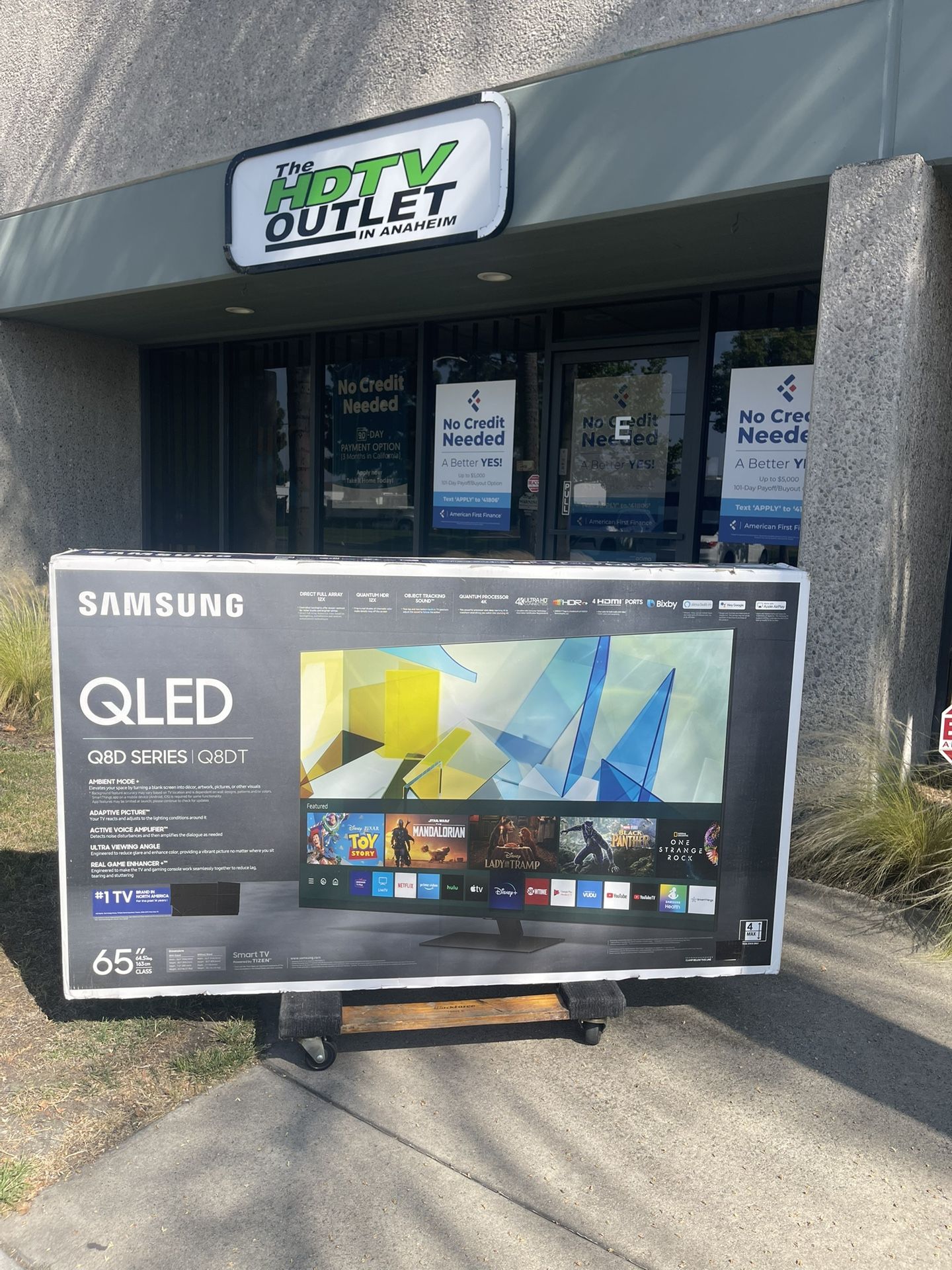 65” Samsung QLED 4K Smart TV