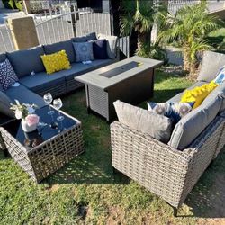 Brand New Patio Outdoor Furniture Set with Fire Pit 