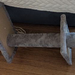 Used Floor-to-ceiling Cat Scratch Post