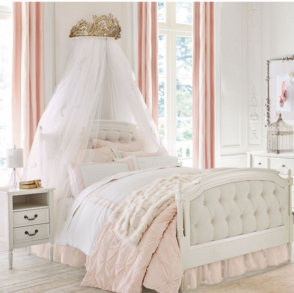 Bed Crown With Sheers