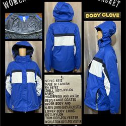Size L- Women’s Insulated Hooded Jacket 