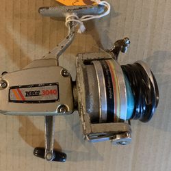 (2) Fishing Reels (1) Zebco 3040 Spin-cast Reel and (1)  Shakespeare Spin Cast Reel Combo 300