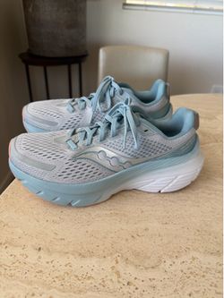 Saucony Women Saucony Guide 17 S10936-244 Gray Running Shoes Sneakers SZ 7.5 US