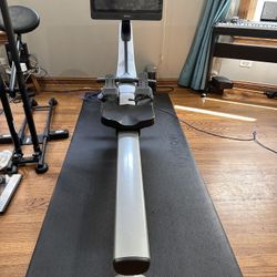 Like New Hydrow Rower - Can Deliver 