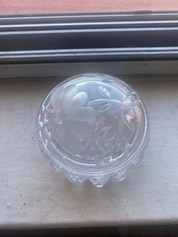 Glass jewelry holder