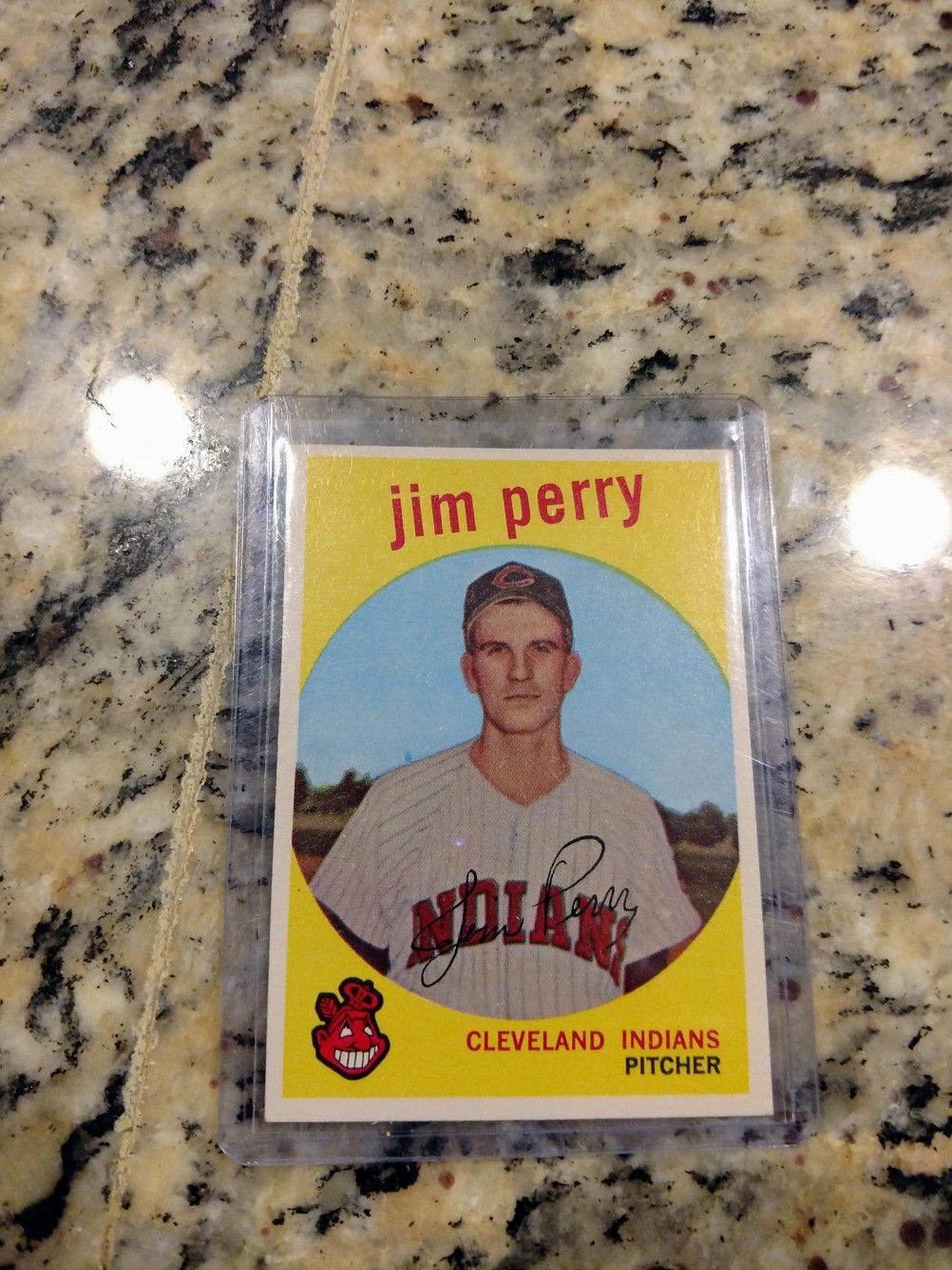 1959 Topps Jim Perry Rookie Baseball Card