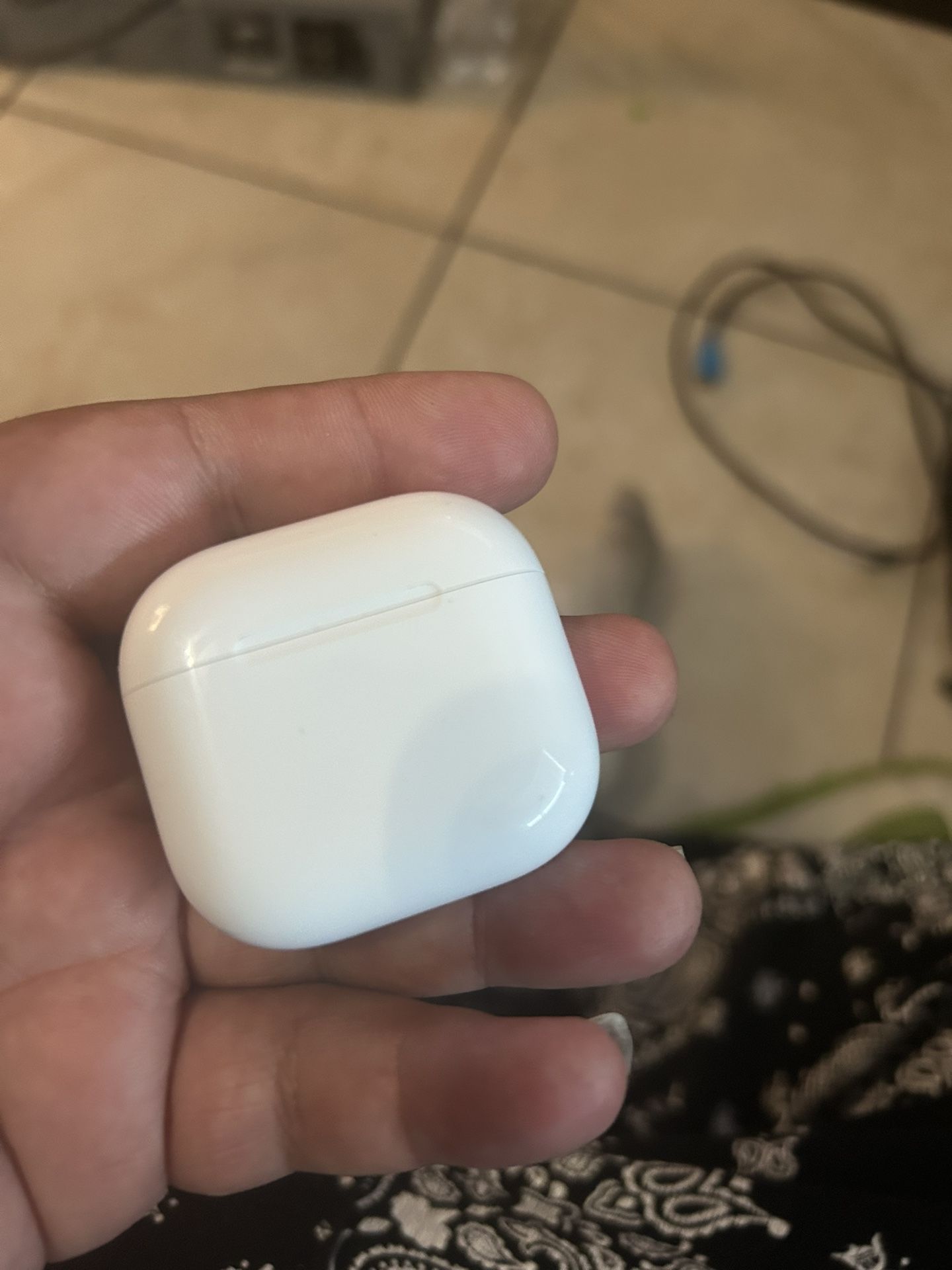 AirPods 4