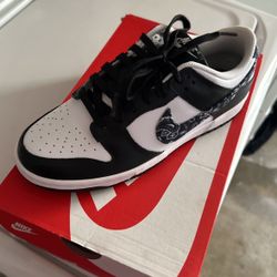 W Nike Dunk Low 