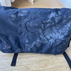 NIKE Messenger Bag