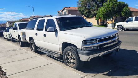 Parts ONLY off 02 Suburban 4x4, Good 5.3, No Trans, Good Body, Interior, More