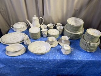NORITAKE CHINA SET (new)