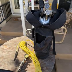 Power tank with hose and tank handle