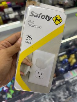 Safety 1st Childproof Outlet Plug Protectors (36 Pack) - Brand New/Open Box