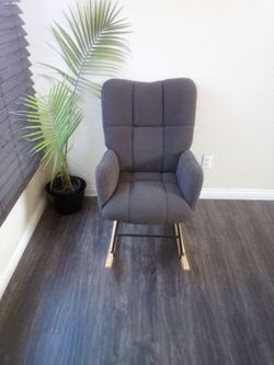Rocking chair new $60