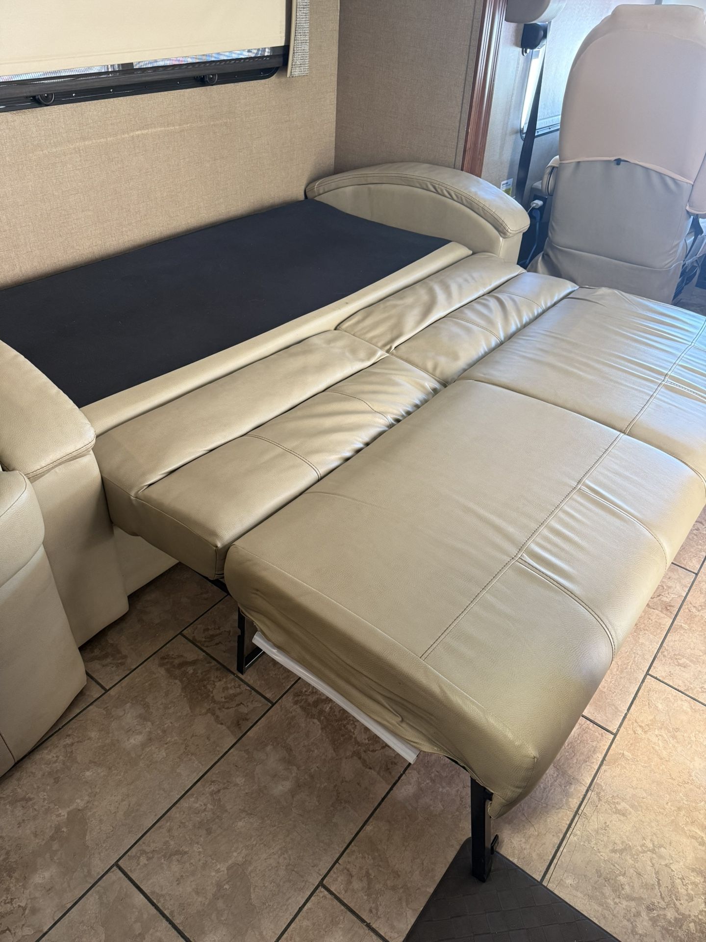 RV Couch for Sale in Victorville, CA - OfferUp
