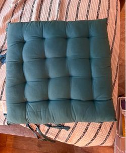 4 like new Square Patio Seat Cushions in Slate Blue