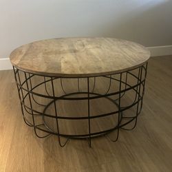 Round Coffee Table 
