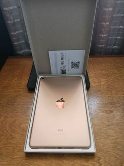 Apple iPad 5th Gen 256 gb rosegold