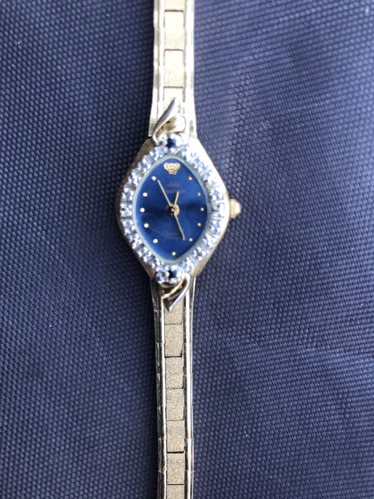 Vintage Ladies Quartz Wristwatch