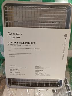 Baking Pan with Wire Cooling Rack