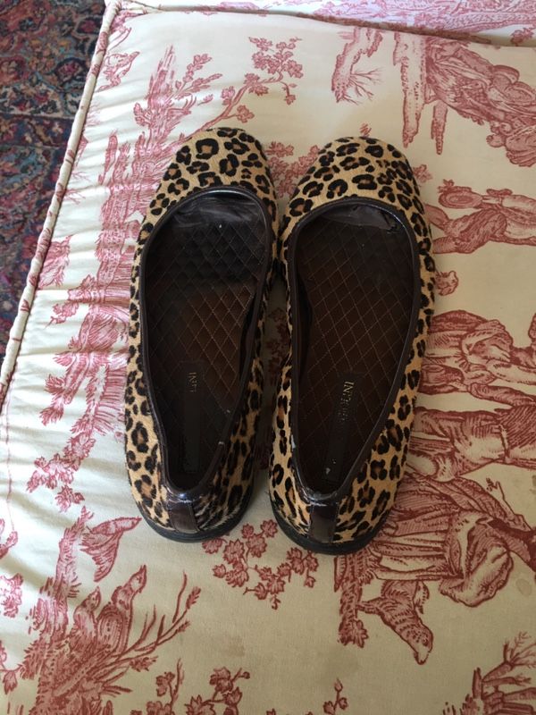 Enzo angioli flats