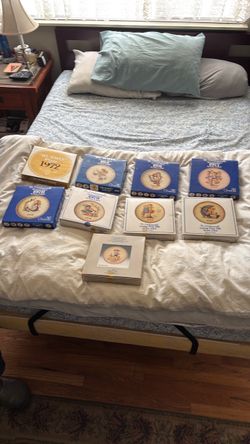 Hummel plate collection